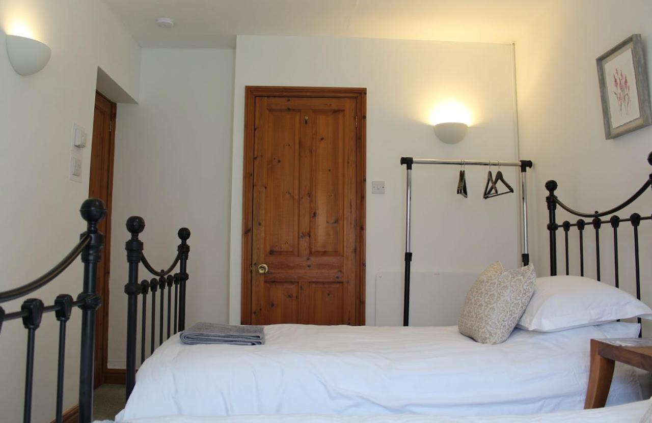 Holly Lodge Country Guest House Blidworth ภายนอก รูปภาพ